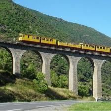 Petit train Jaune
