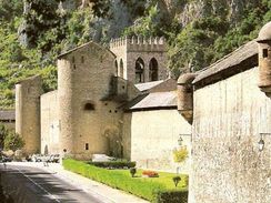 Liste des sites à visiter autour du Restaurant l'Aramon Gourmand ou dans le département des Pyrénées Orientales. Villefranche de Conflent